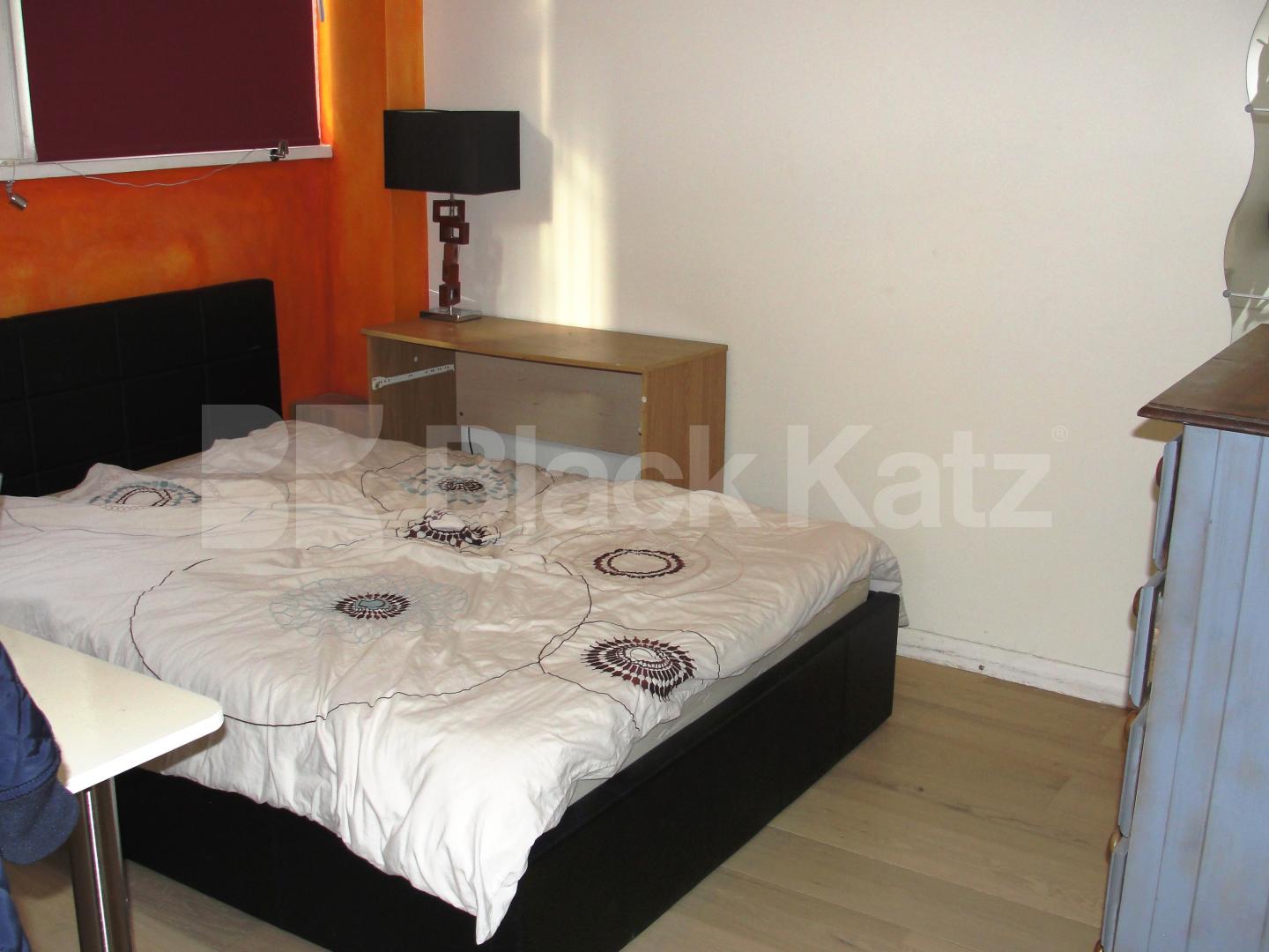 			UNDER OFFER, 2 Bedroom, 1 bath, 1 reception Apartment			 Metro Central Heights, Newington Causeway, Elephant and Castle